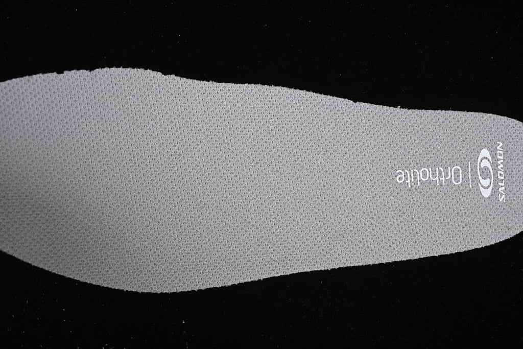 Close-up of the Salomon Ortholite insole.