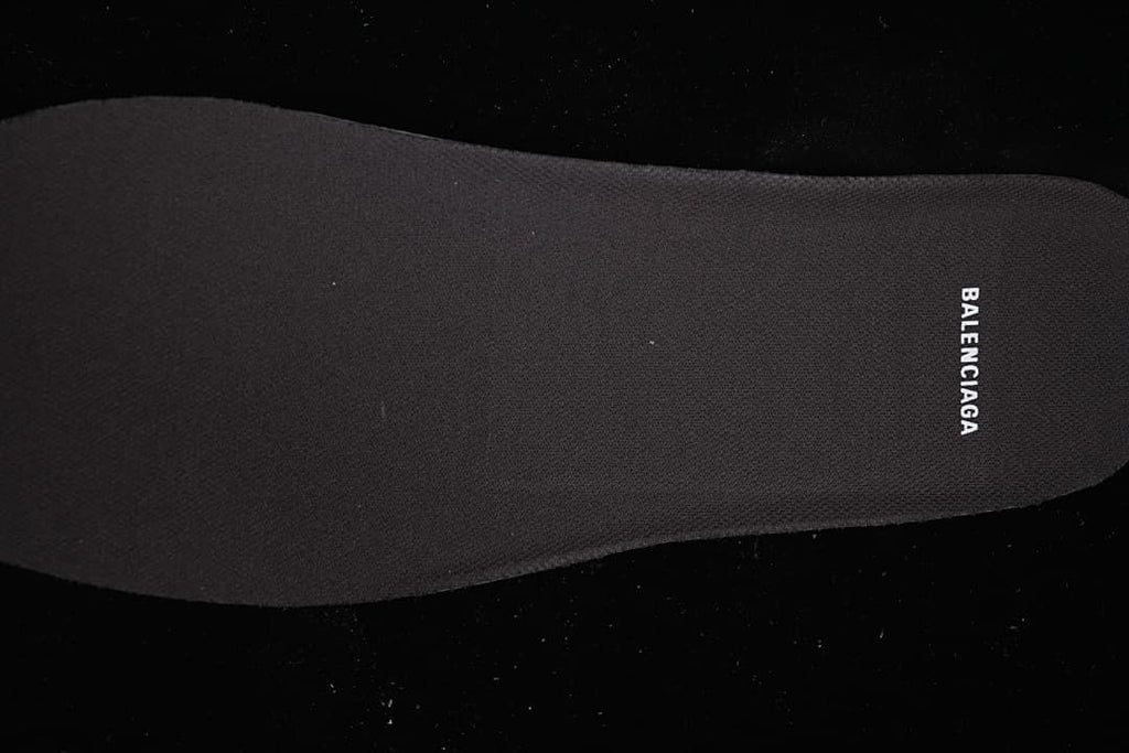 Dark branded shoe insole