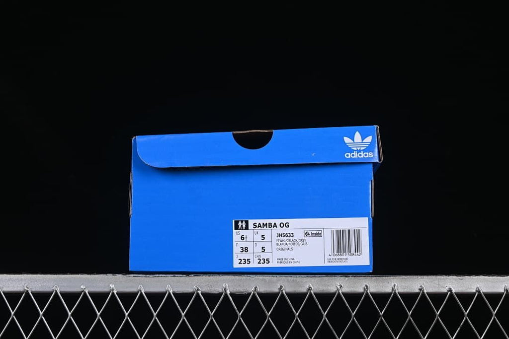 Shoe box label identifying the Samba OG JH5633 and showing EU 38