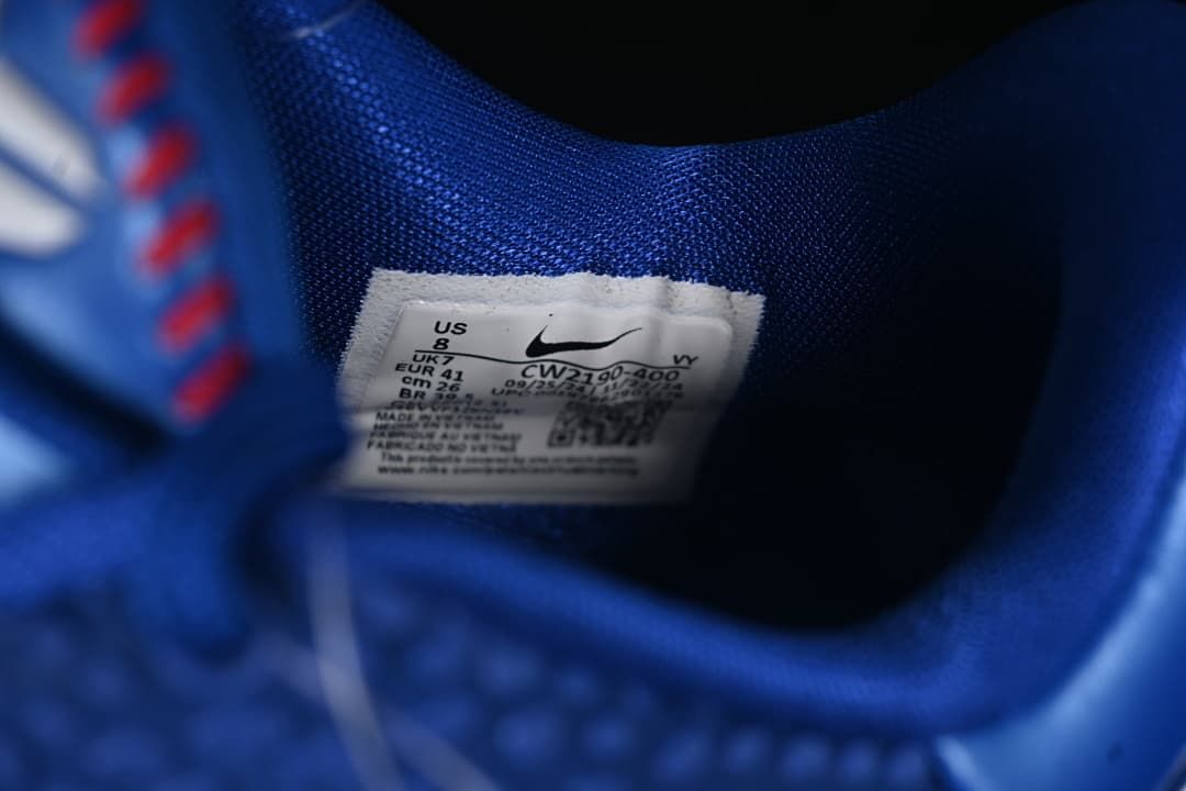 Close-up of the shoe's inner label showing US 8, EU 41, and style code CW2190-400