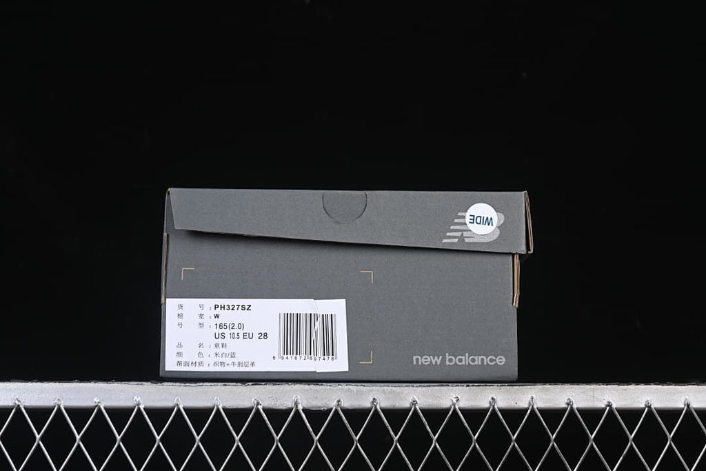 Shoebox label showing model PH327SZ and sample size US 10.5, EU 28, and 165 mm.