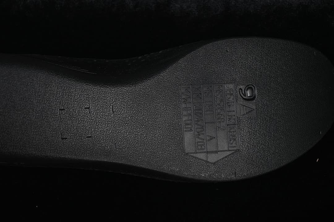 Close-up of the shoe outsole label