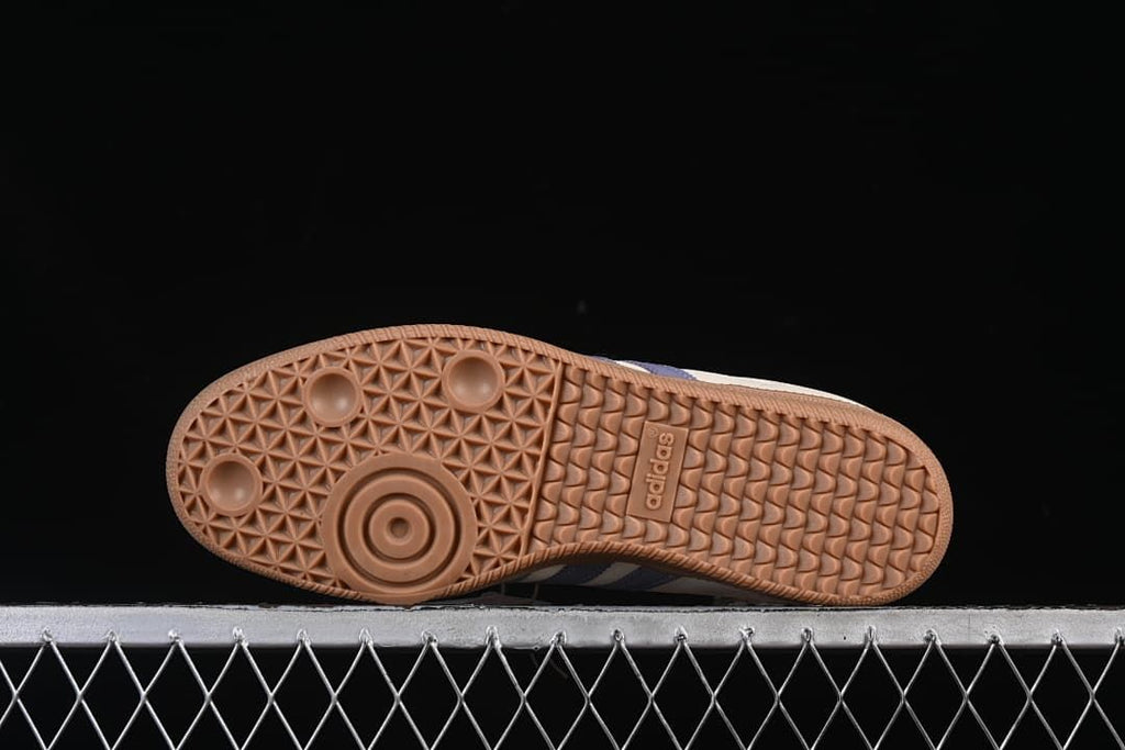 Underside view showing the gum outsole tread