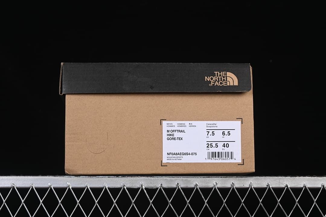 The North Face shoe box label showing model and size information