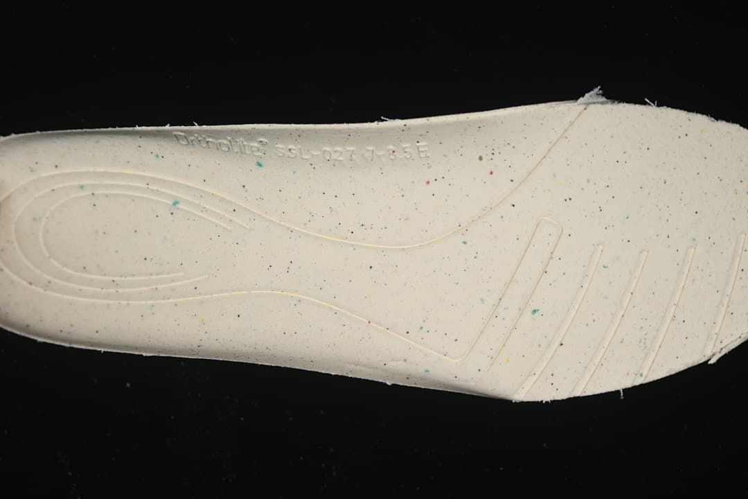 Close-up of the patterned underside of the shoe