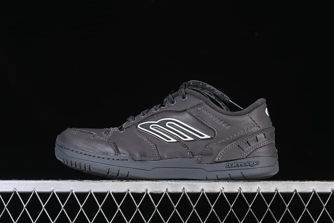 Grey Balenciaga Hamptons Worn Out low-top sneaker in side view