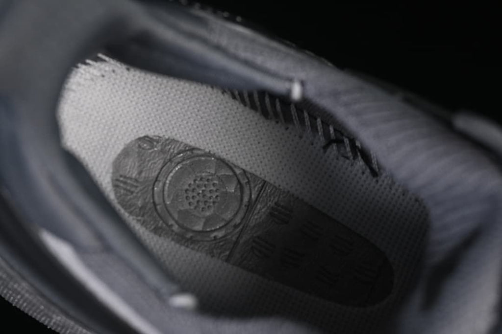 Close-up of the shoe interior and inner construction