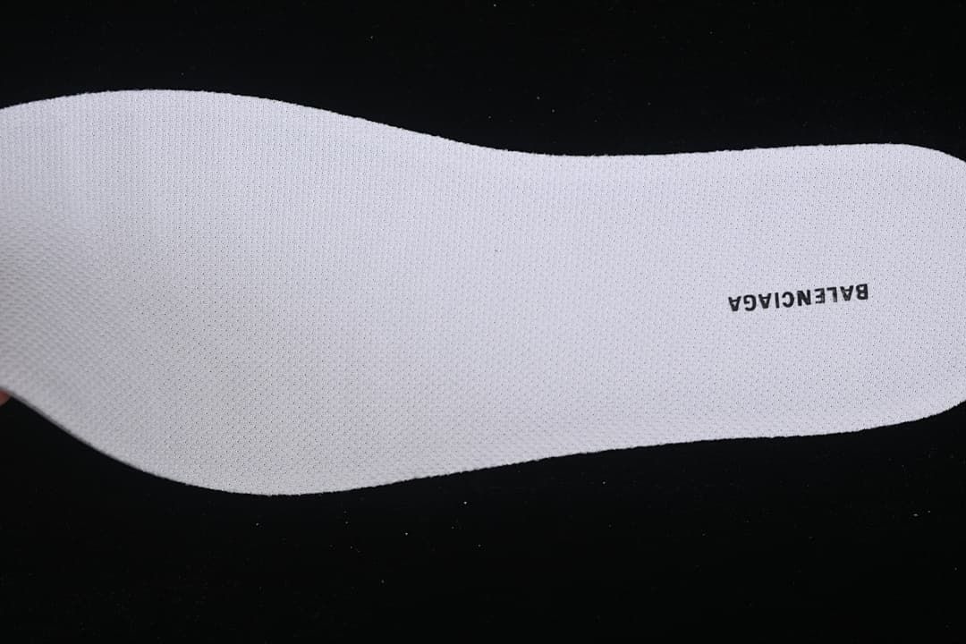 Close-up of the removable insole
