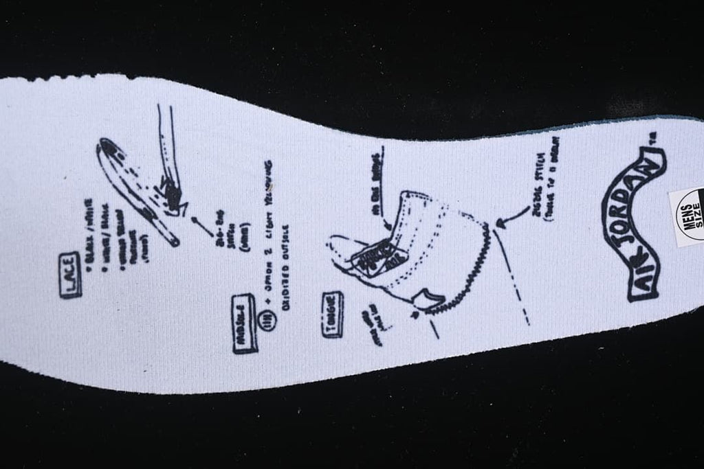 Printed insole with illustrated sneaker details