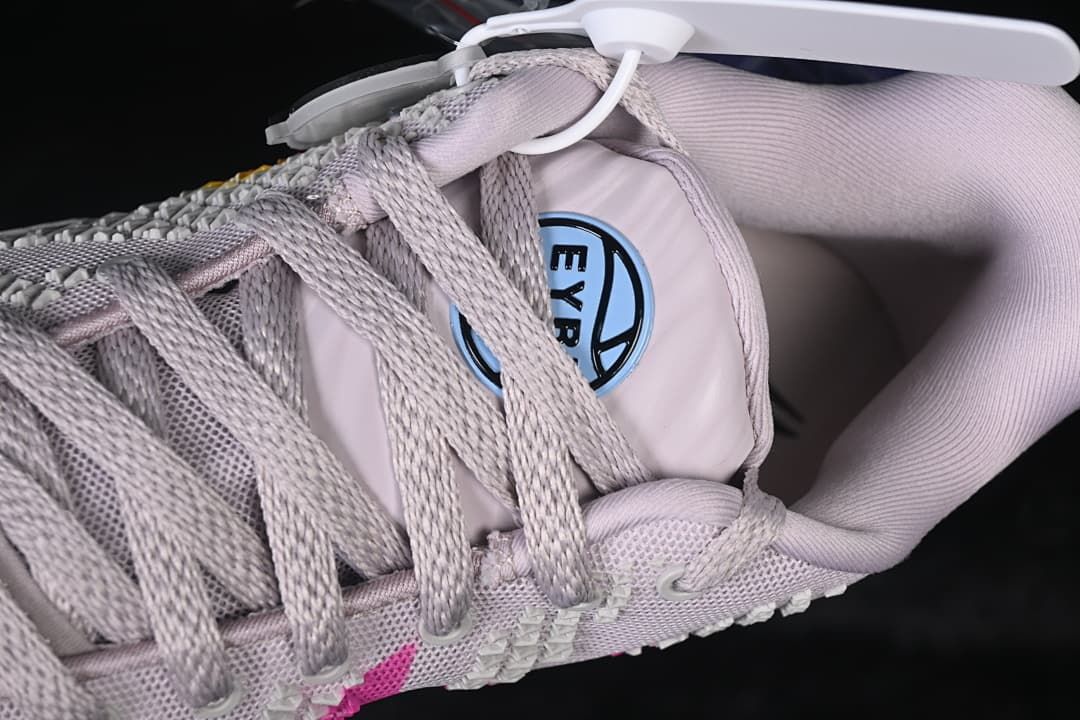 Close-up of the tongue emblem and lace area