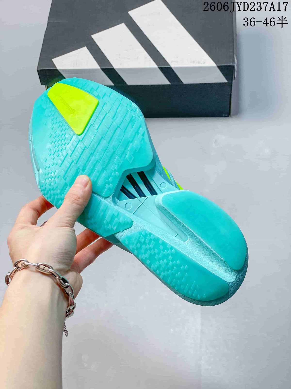 Close-up of the patterned outsole on an aqua running shoe