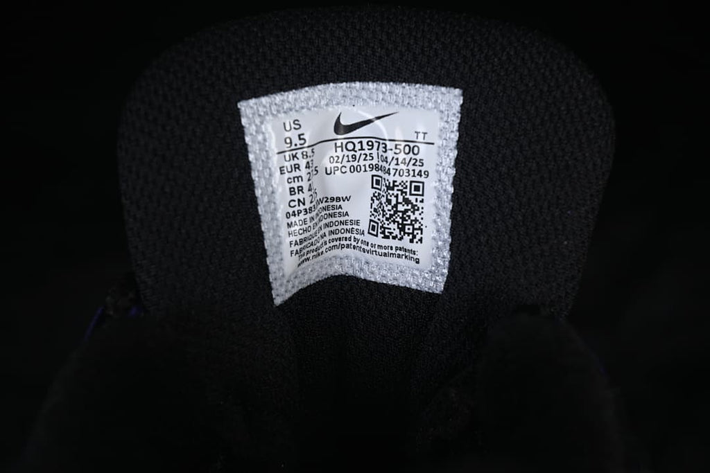 Tongue size label showing US 9.5, UK 8.5, EU 43, and model code HQ1973-500