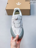 Top view of a white and blue-gray DESCENTE LAVITATE 3.0 shoe with dial-style fastening; box marking includes 39–45.