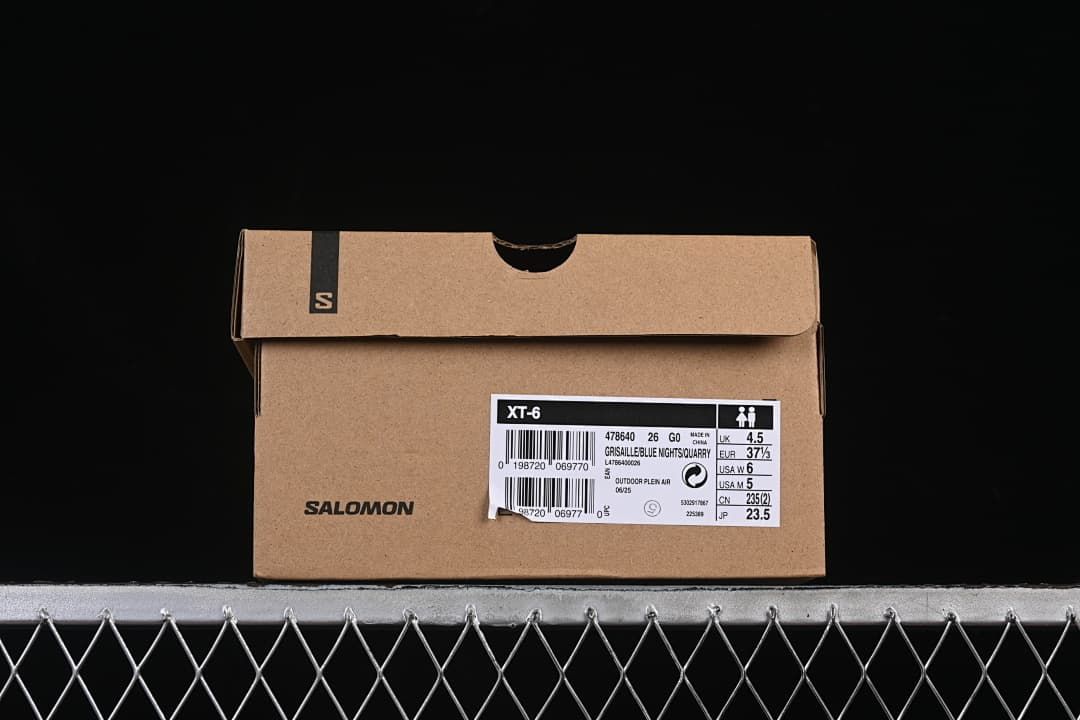 Salomon XT-6 shoe box label with style and sample size information