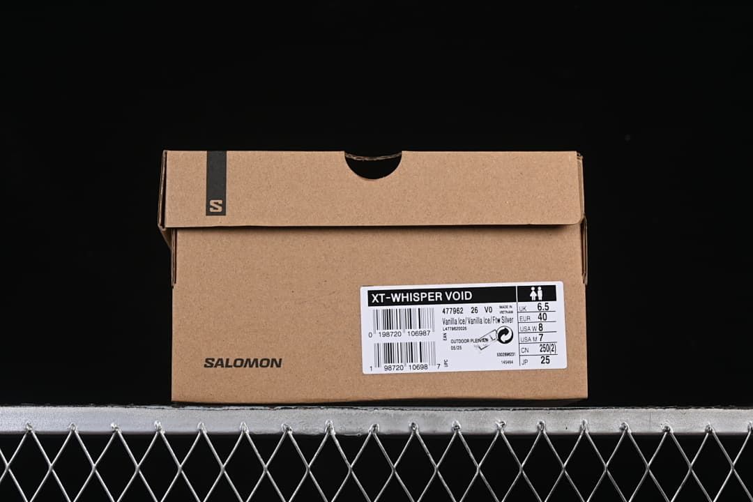 Shoebox label identifying the XT-Whisper Void and size details