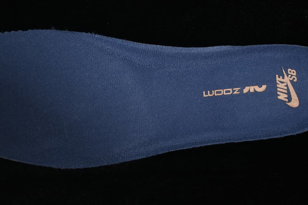 Close-up of the dark blue insole with Nike SB branding.