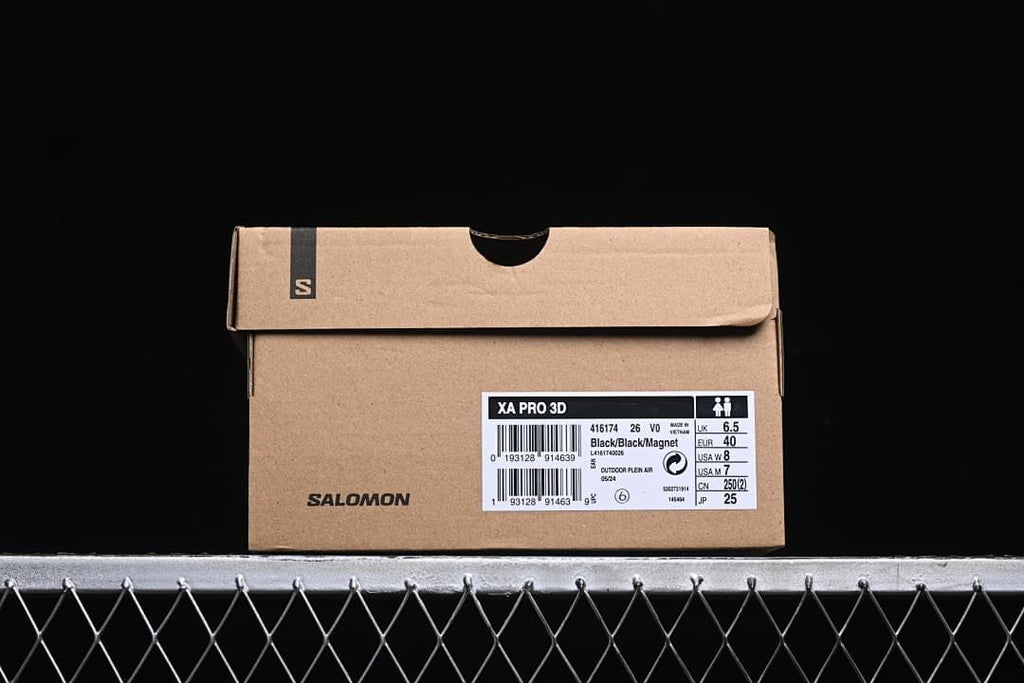 Shoe box label identifying the XA Pro 3D, style code 416174, Black/Black/Magnet, and photographed size EU 40